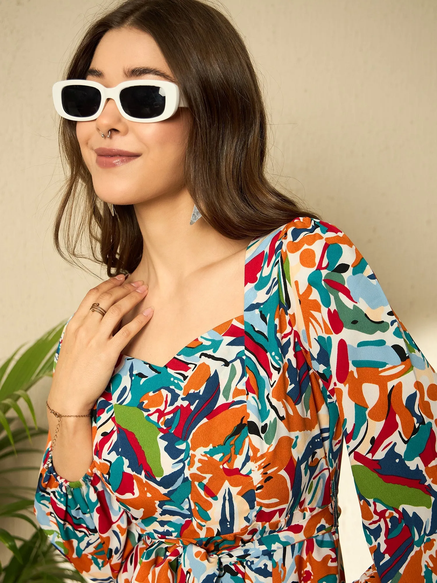 Berrylush Women White Sweetheart Neck Abstract Print Long Sleeves Mini Jumpsuit